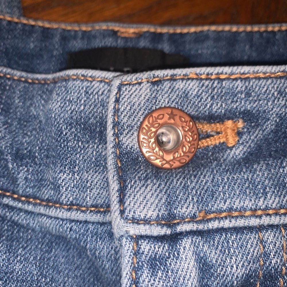Talbots Raw Edge Released Hem Frayed Straight High Waist Ventura Ankle Jeans 2 - Picture 2 of 11